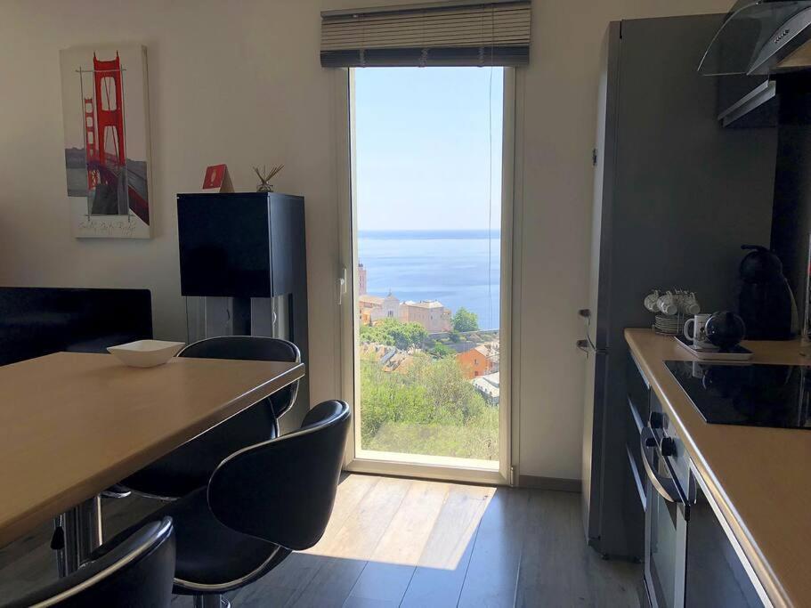 Appartement Vue Panoramique Sur La Mer Et La Citadelle De Bastia Bastia  Exterior foto