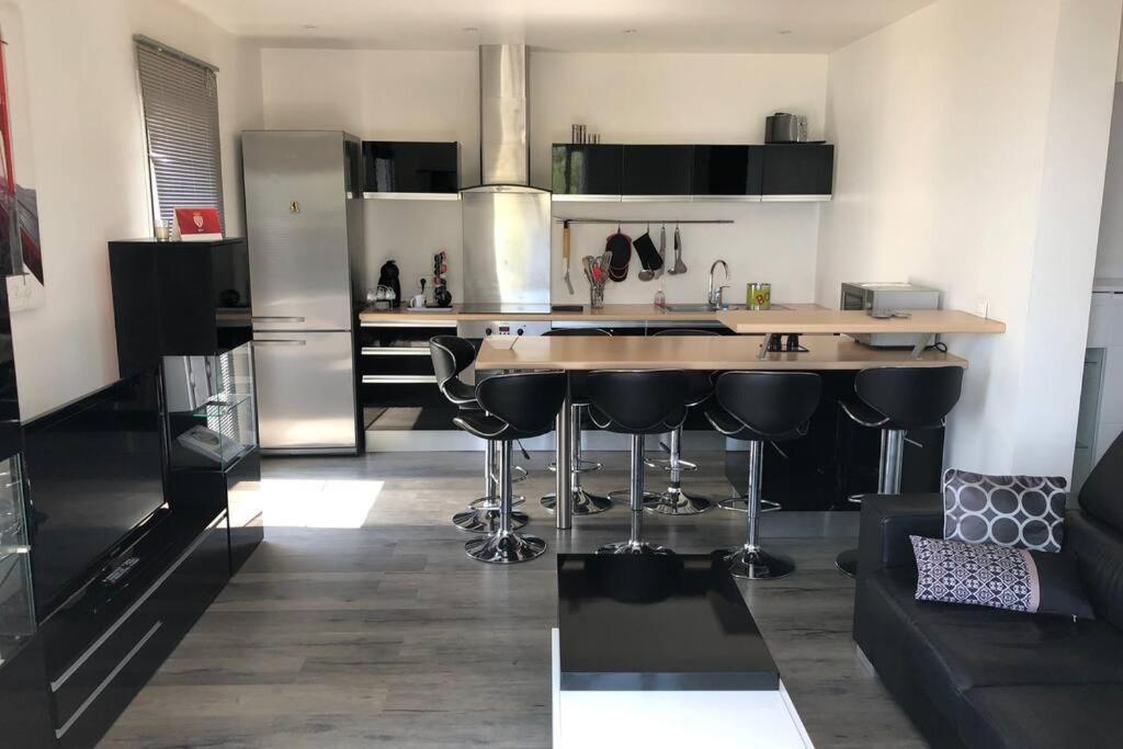 Appartement Vue Panoramique Sur La Mer Et La Citadelle De Bastia Bastia  Exterior foto